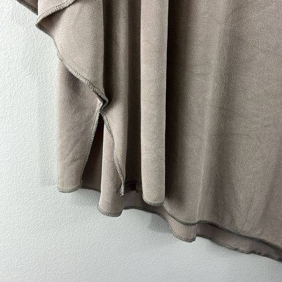 Chicos Travelers Slinky Beige Asymmetrical Tie Waist Dolman Sleeve Top Size M - Picture 8 of 13